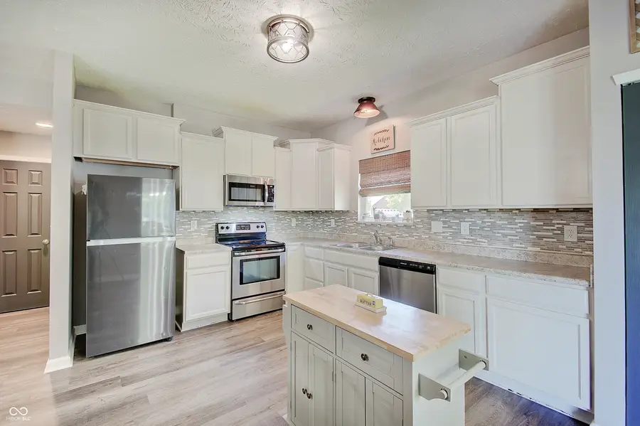 3806 Boundary Bay Drive, Indianapolis, IN 46217 - #2