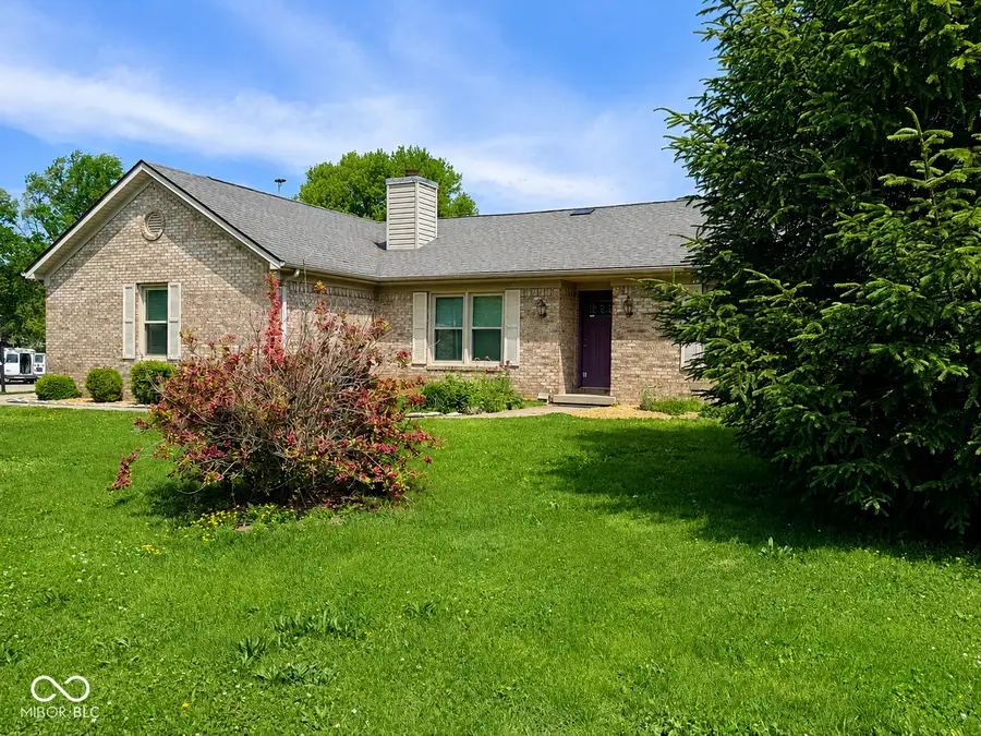 152 E 300 S, Crawfordsville, IN 47933 - #2