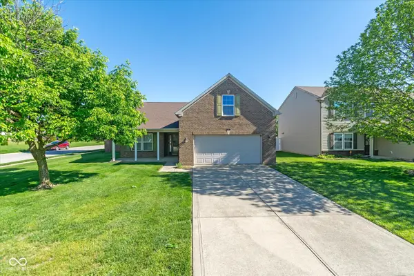 721 Bluff Creek Drive, Fortville, IN 46040