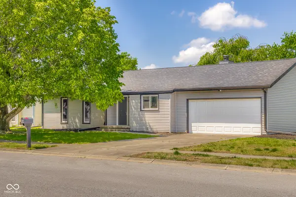 2694 Cedar Wood Drive, Columbus, IN 47203