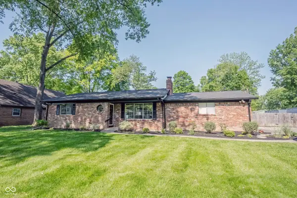 9634 Maple Drive, Carmel, IN 46280
