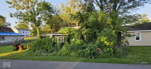 7985 Washington Street, Clifford, IN 47226