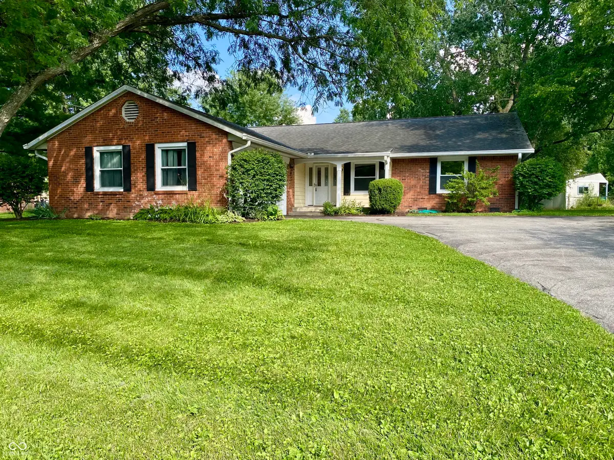 6453 Walnut Way, Brownsburg, IN 46112 - #1