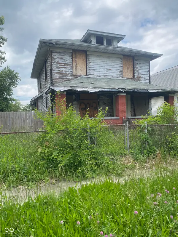 2042 E Adams Street, Indianapolis, IN 46218