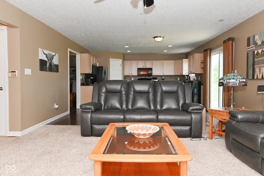 541 Yorktown Lane, Avon, IN 46123 - #2