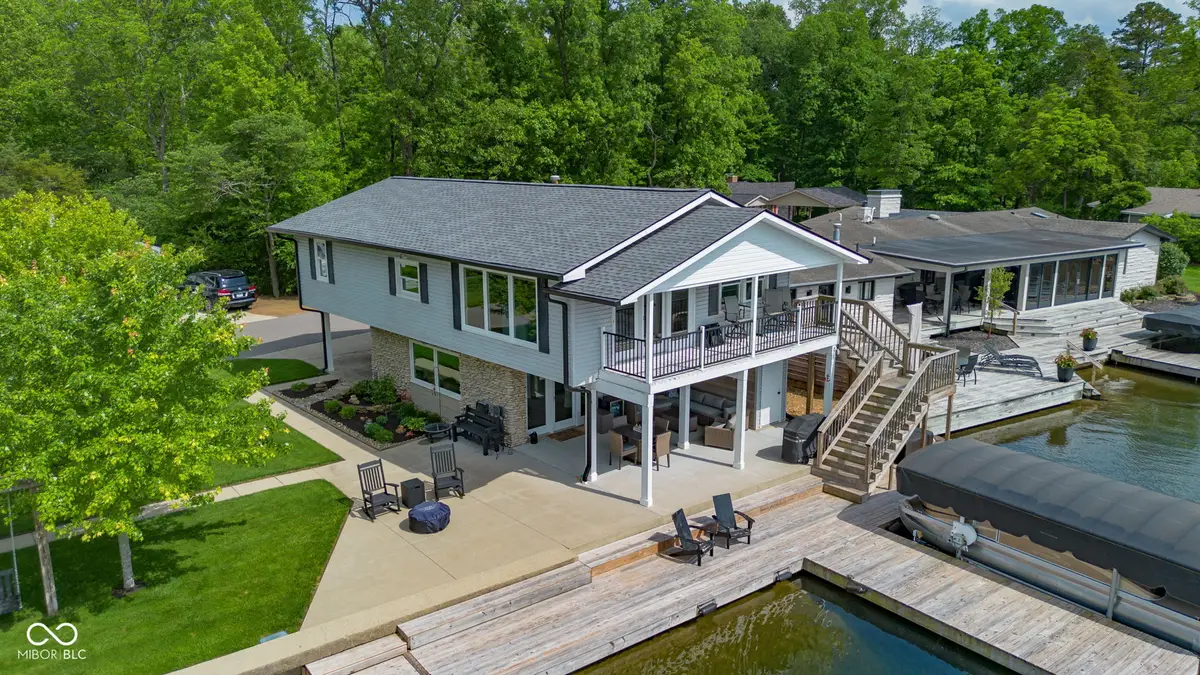 9082 W Tulip Drive, Columbus, IN 47201 - #1