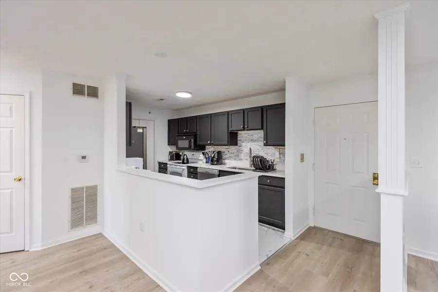 8750 Yardley Court #202, Indianapolis, IN 46268 - #2