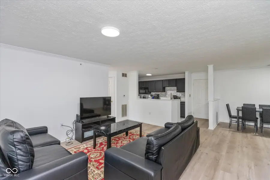 8750 Yardley Court #202, Indianapolis, IN 46268 - #3