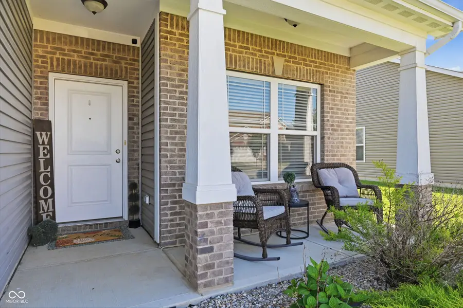 211 Thistlewood Drive, Greenfield, IN 46140 - #2