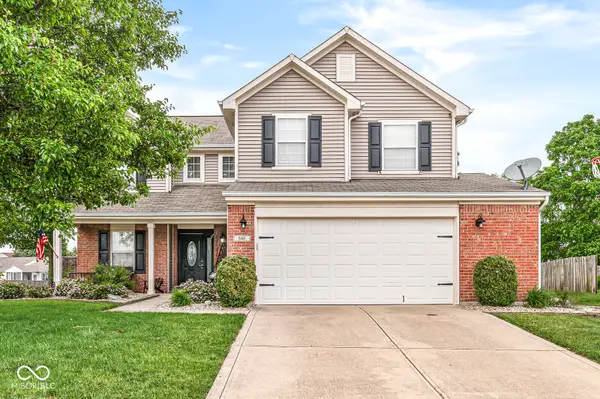 840 Ponderosa Pine Drive, Whiteland, IN 46184