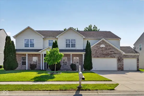 12897 Broncos Drive, Fishers, IN 46037