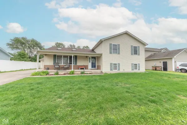 4613 Clairmont Drive, Columbus, IN 47203