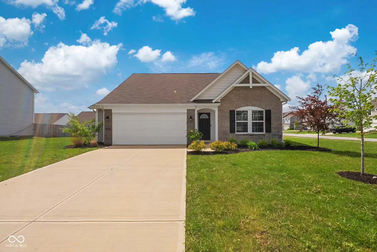 5541 Woods Pointe Drive, McCordsville, IN 46055 - #1