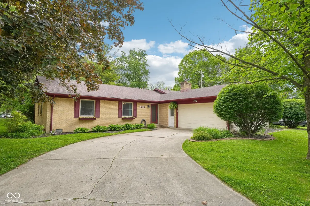 1206 N Woodward Street, Lapel, IN 46051 - #1