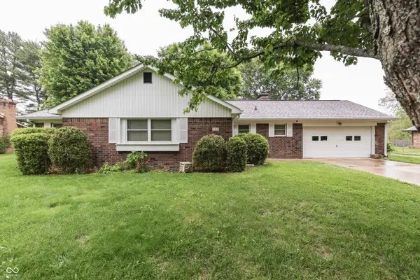 703 Hillcrest Drive, Greenwood, IN 46142