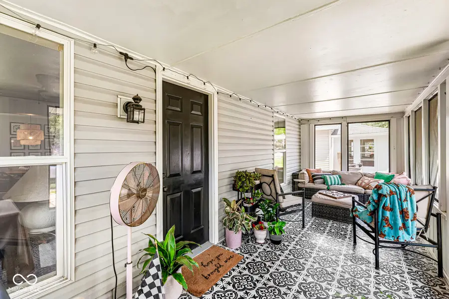 4706 Caroline Avenue, Indianapolis, IN 46205 - #3