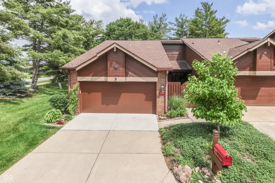201 Brighton Court, Greenwood, IN 46143 - #2
