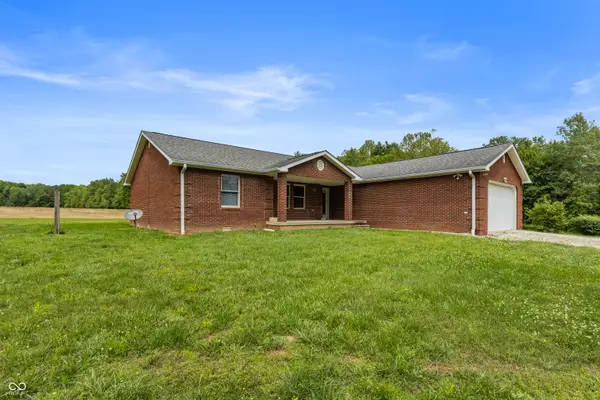 7450 W Deaver Road, Columbus, IN 47201