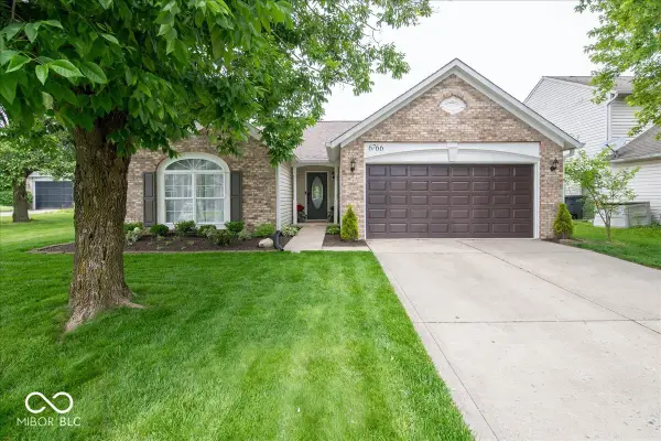 6766 Lexington Circle, Zionsville, IN 46077