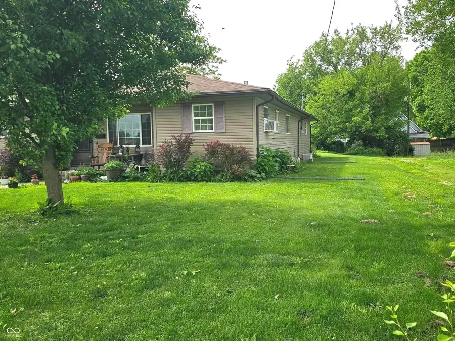 105 E Van Buren Street, Alexandria, IN 46001 - #3