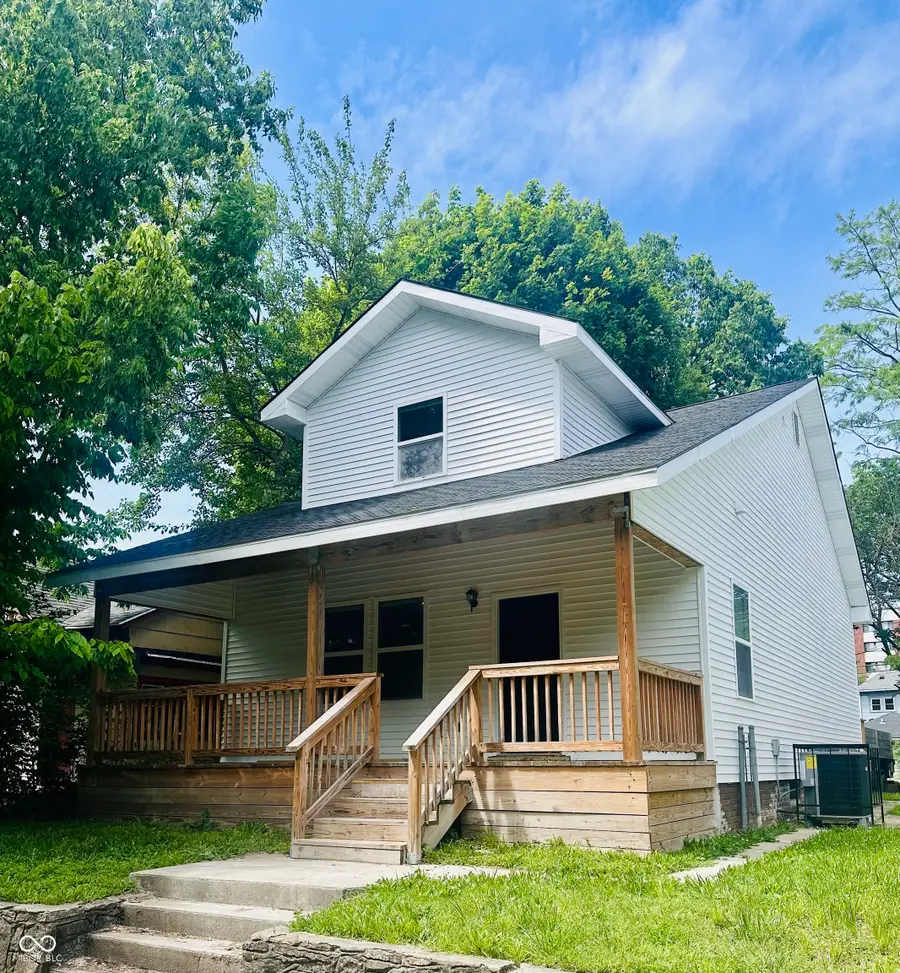 714 W Charles Street, Muncie, IN 47305 - #2