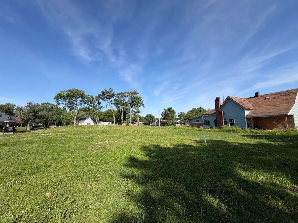 327 S Madison Avenue, Anderson, IN 46016 - #1