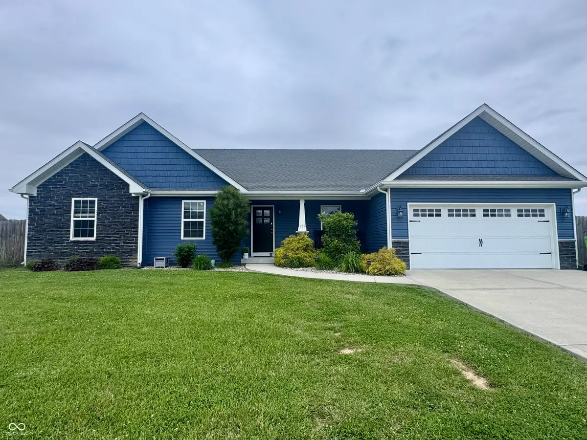 135 Bentley Drive, Crawfordsville, IN 47933 - #1