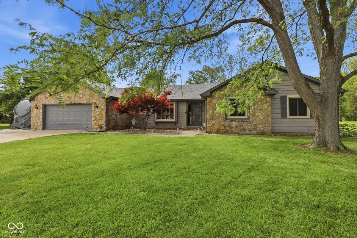 7164 Sandalwood Drive, Avon, IN 46123 - #1
