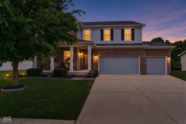 5855 W Commonview Drive, McCordsville, IN 46055