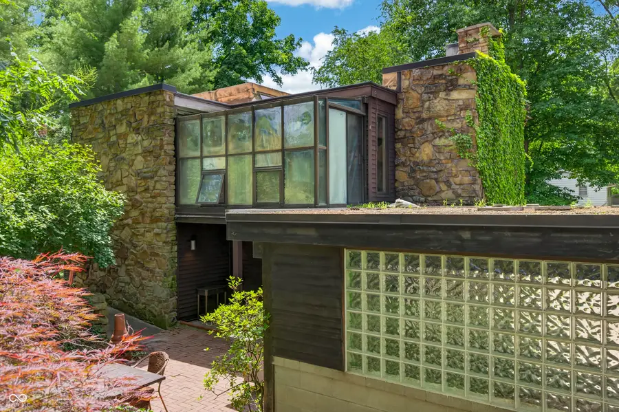 3216 Sherwood Place, Columbus, IN 47203 - #3