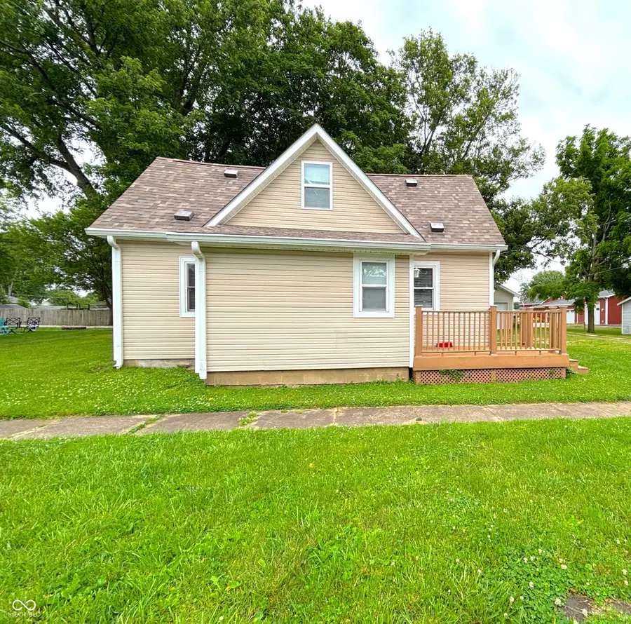 311 S B Street, Thorntown, IN 46071 - #2