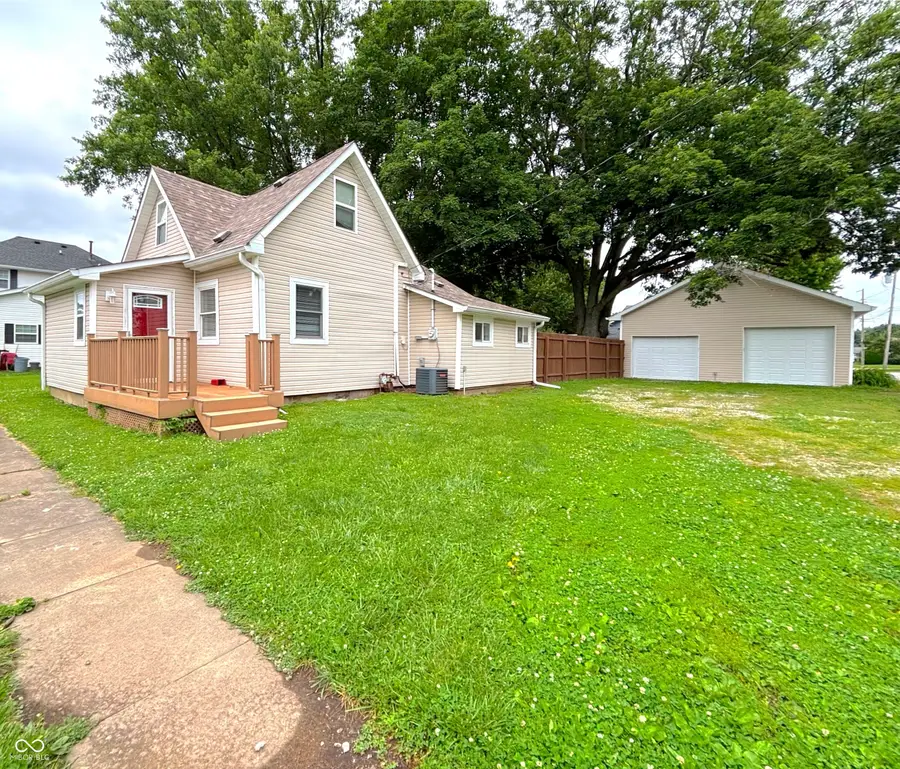 311 S B Street, Thorntown, IN 46071 - #3