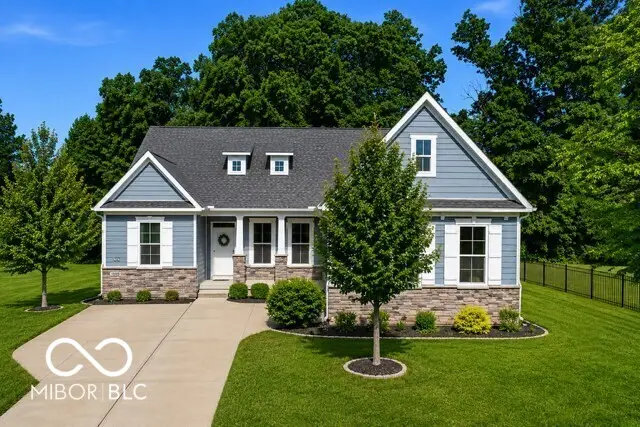 1736 Chateaux Trace, Greenwood, IN 46143 - #1