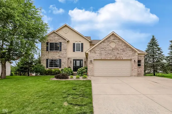 322 Wakefield Drive E, Greenwood, IN 46142