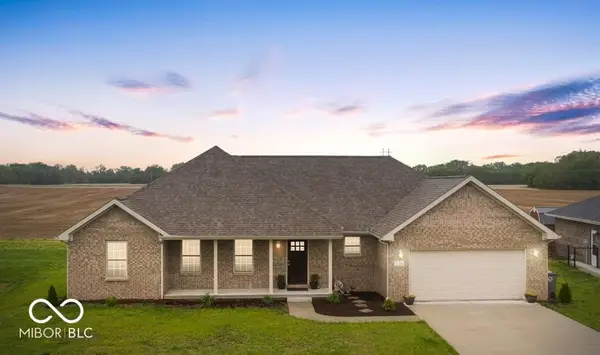 1756 Bell Ford Drive W, Seymour, IN 47274