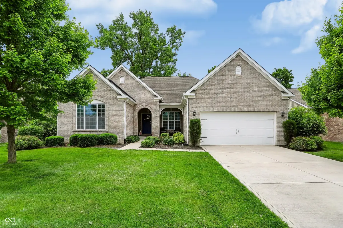 7161 W Mayer Drive, Greenfield, IN 46140 - #1