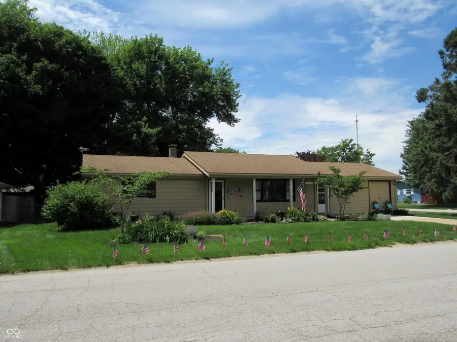 705 Winthrop Drive, Crawfordsville, IN 47933 - #2
