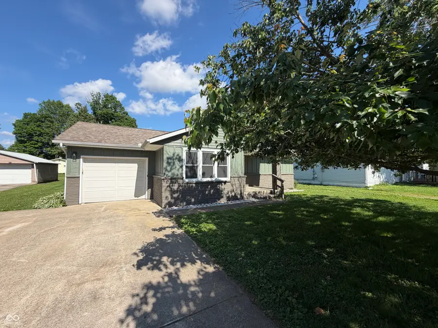 1312 8th Street, Covington, IN 47932 - #2