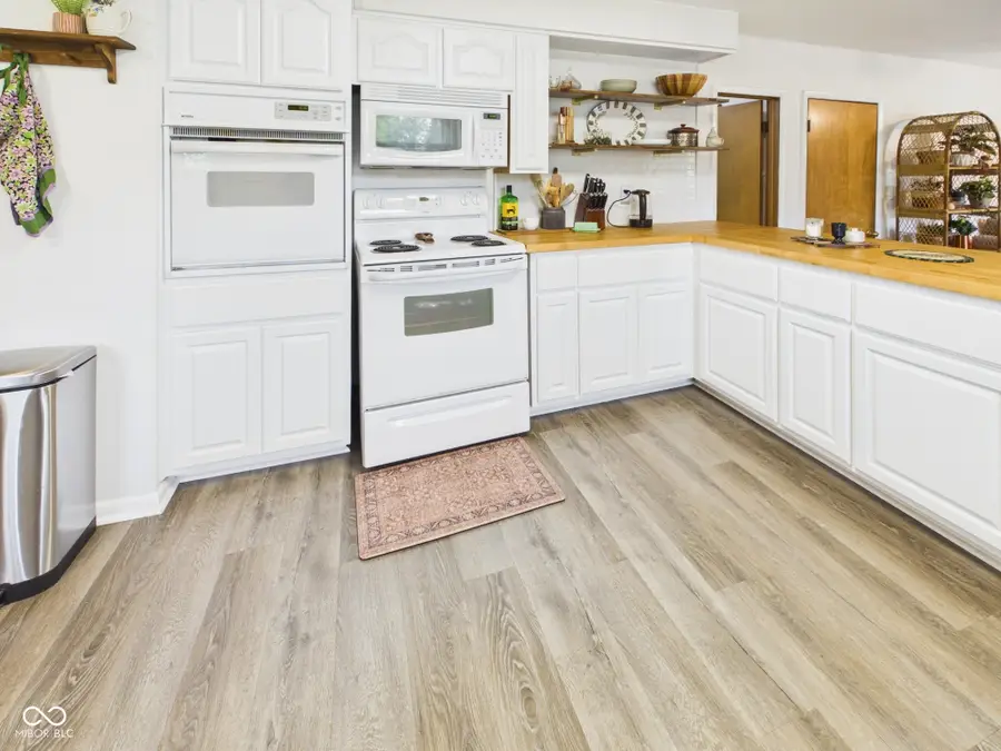 107 Tanglewood Drive, Anderson, IN 46012 - #2