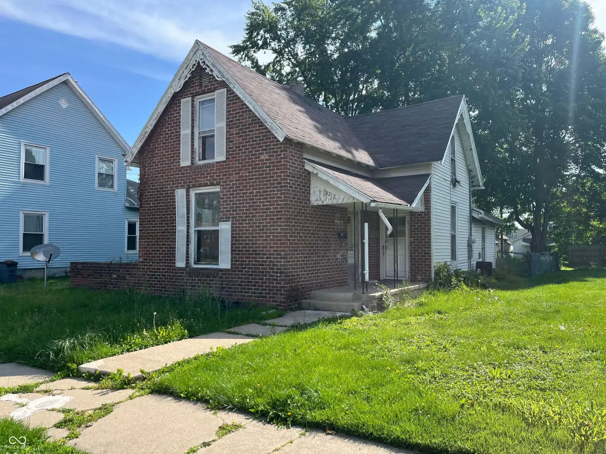 212 Parke Avenue, Crawfordsville, IN 47933 - #1