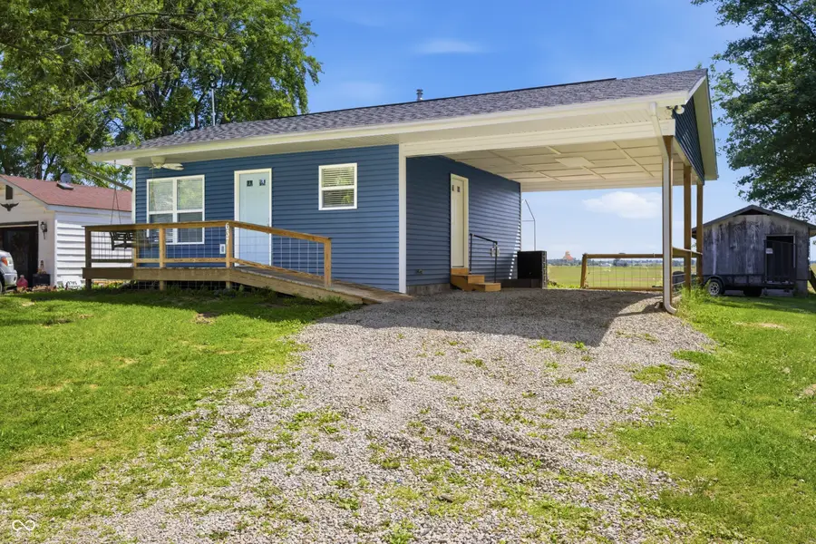 637 Jewell Street, Columbus, IN 47203 - #3