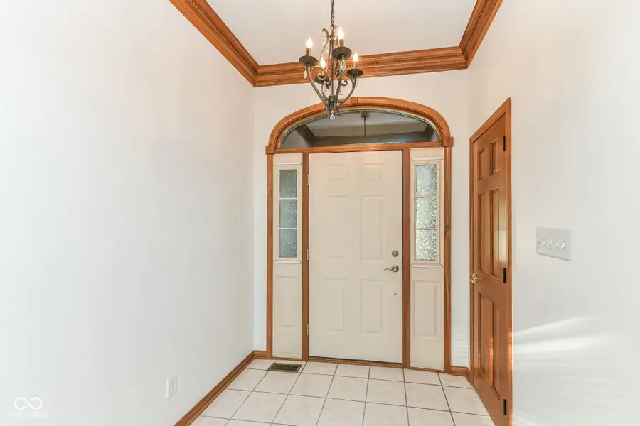 6134 Creekbend Boulevard, Indianapolis, IN 46217 - #2