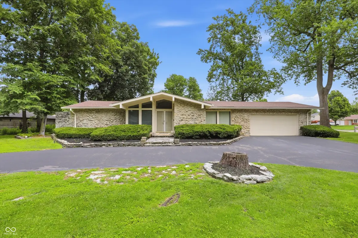 410 Beechview Lane, Indianapolis, IN 46217 - #1