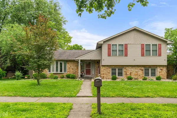 1031 Parkside Drive, Columbus, IN 47203