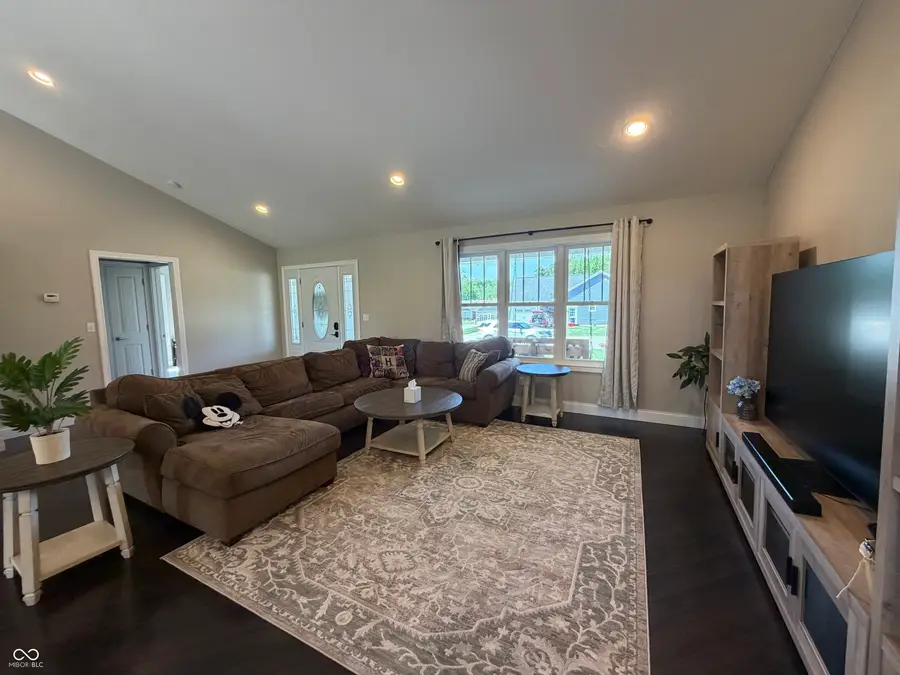 102 Shale Court, Batesville, IN 47006 - #2