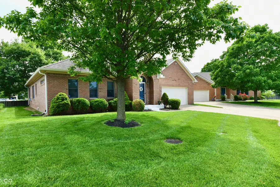5705 Kensington Way S, Plainfield, IN 46168 - #2