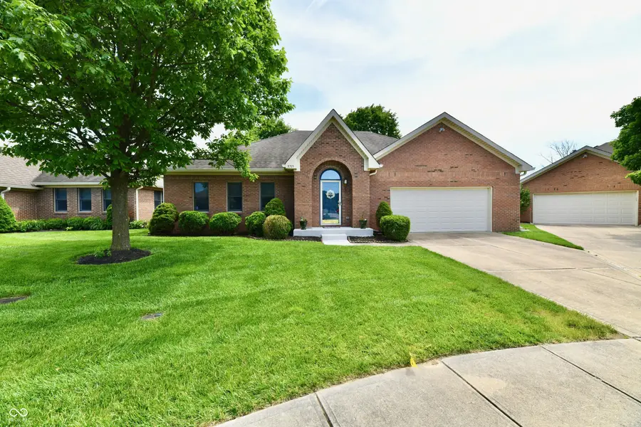 5705 Kensington Way S, Plainfield, IN 46168 - #3