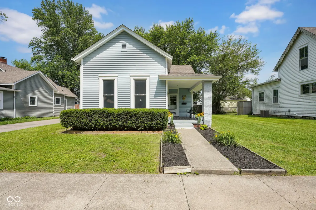 1617 Lafayette Avenue, Columbus, IN 47201 - #1