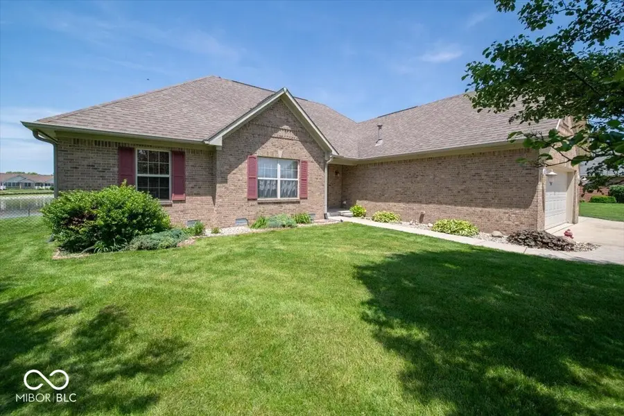 4838 W Cedar Creek Place, New Palestine, IN 46163 - #3
