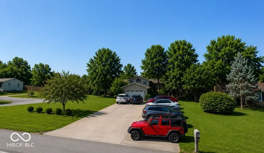5329 W Smith Valley Road, Greenwood, IN 46142 - #2